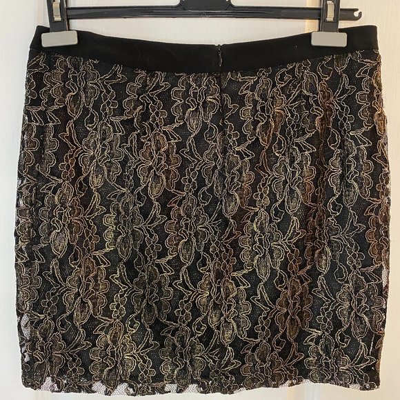 Black & Gold Skirt - Picture 2 of 3